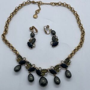 Vintage Monet Statement Jewelry Set necklace & Clip On Earrings Gold Tone